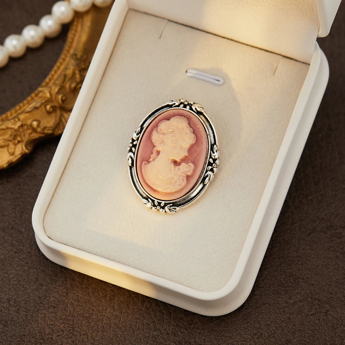 Vintage Cameo Brooch